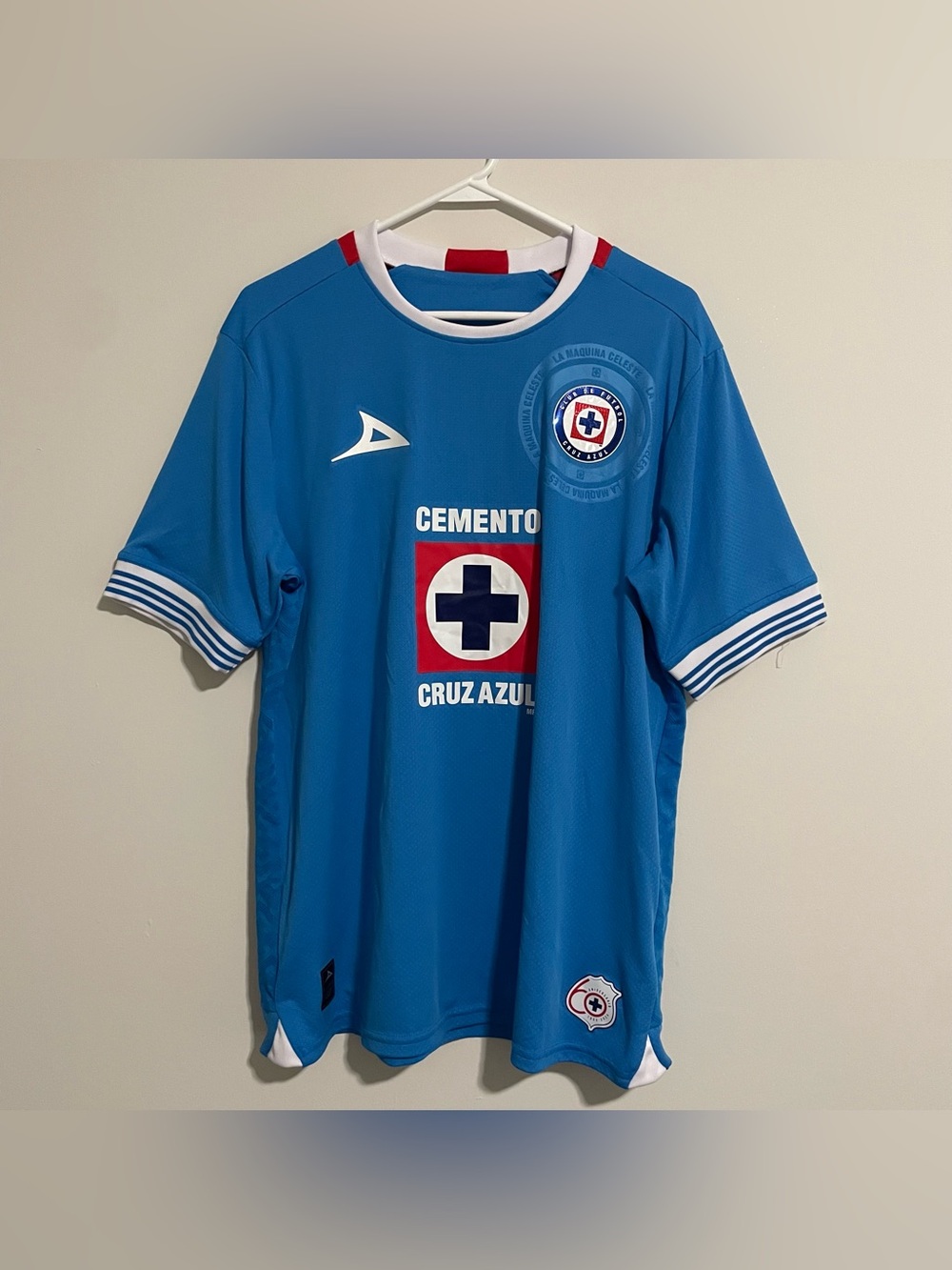 PIRMA CRUZ AZUL SOCCER FOOTBALL JERSEY SIZE LARGE NEW ATHLETIC CEMENTO